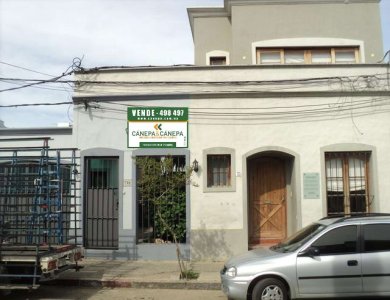 Casa en Maldonado, muy acogedora y amplia. De 6 dormitorios y 4 baños.