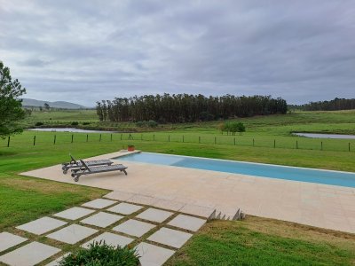 Hermosa chacra a la venta a 15 kmts de San Carlos y 30 minutos de Punta del Este