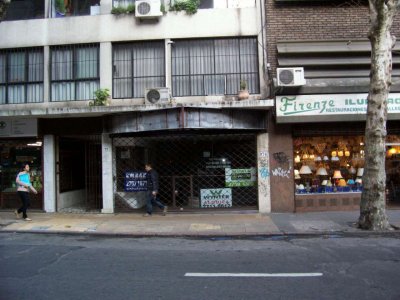 Local de dos plantas en el mejor punto del Centro.