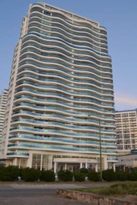 MILLENIUM-TOWER