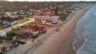 Espectacular Hotel sobre el mar