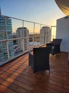 Penthouse a pasos de Playa Brava