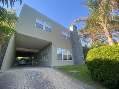CASA BRAVA