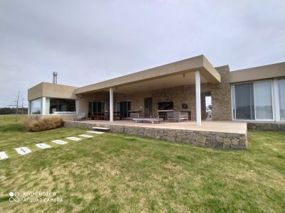 Casa en venta en Laguna de los Cisnes muy próximo a Piriapolis y Punta del Este