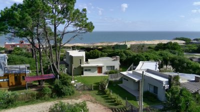 Casa en venta en Punta Colorada, Piriápolis, entorno tranquilo y a pasos del mar