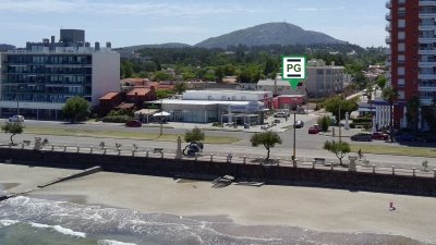 Propiedad en venta con excelente ubicación comercial - A 30 metros de la Rambla