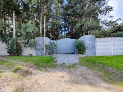 Hermosa casa de campo en el corazon del Balneario, a solo 1000 metros de la Rambla de Piriapolis