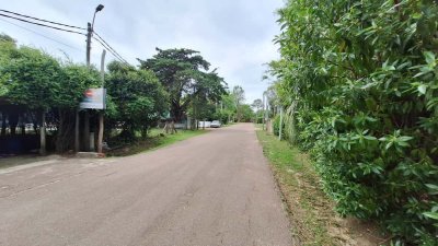 Local comercial en alquiler anual en  Playa Verde !! , Piriápolis