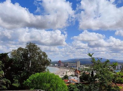 Sobre la ladera Este del Cerro San Antonio, hermoso terreno en venta de 750 m2