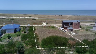 Terreno a la venta en Barra de Portezuelo con vista al mar - Piriapolis -
