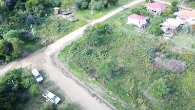 Terreno esquina en venta en Playa Hermosa, Piriapolis