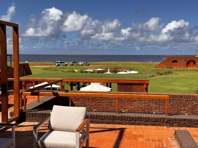 Terraza de Manantiales primera linea al mar