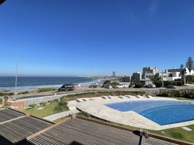 PALCOS DE LA POSTA 103 APARTAMENTO EN VENTA FRENTE AL MAR 3 DORM