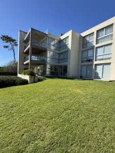 Residencias del Mar apartamento en Laguna Blanca.