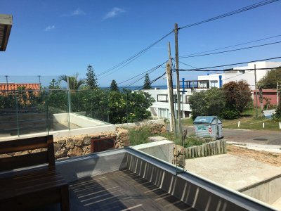 APARTAMENTO EN VENTA EN LA BARRA MUY BUENA UBICACION 3 DORMITORIOS