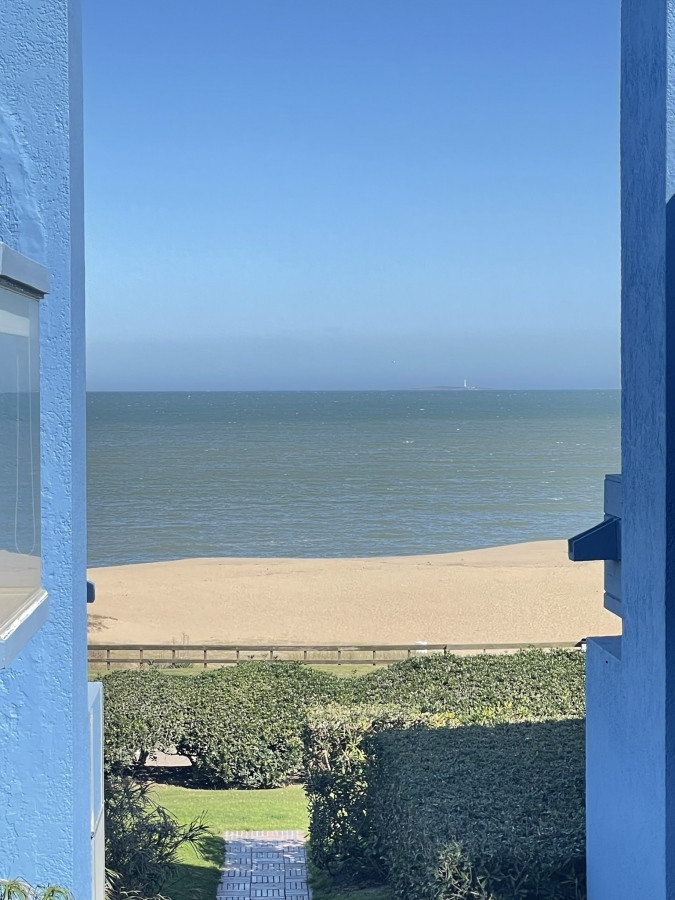 APARTAMENTO EN VENTA EN MANANTIALES A PASOS DE PLAYA BIKINI 2 DORM