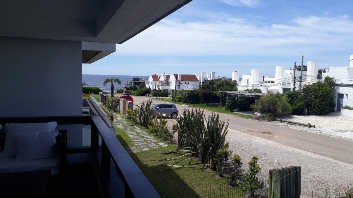 APARTAMENTO EN VENTA A PASOS DE PLAYA MONTOYA 3 DORMITORIOS