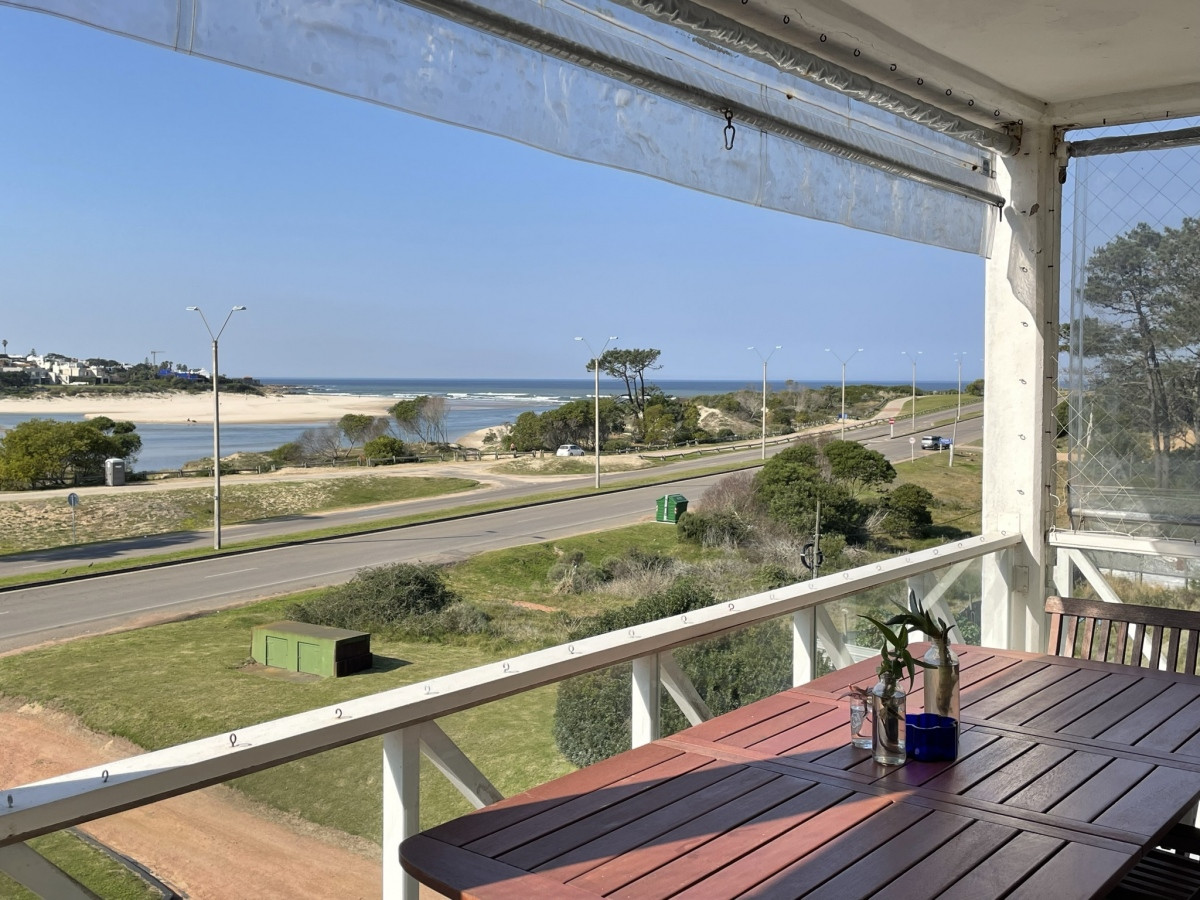 APARTAMENTO EN VENTA CERCA DEL PUENTE DE LA BARRA 2 DORMITORIOS