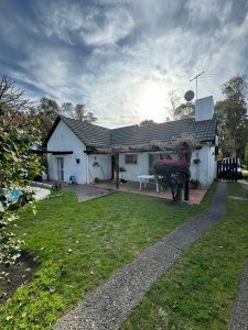 Casa en Alquiler cerca del Puente de la Barra, 3 dormitorios, ideal familias. Piscina climatizada