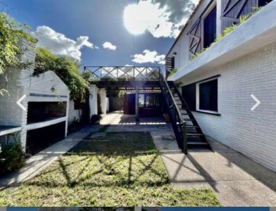 CASA EN VENTA A POCOS METROS DE LA PLAYA DE LA DESEMBOCADURA