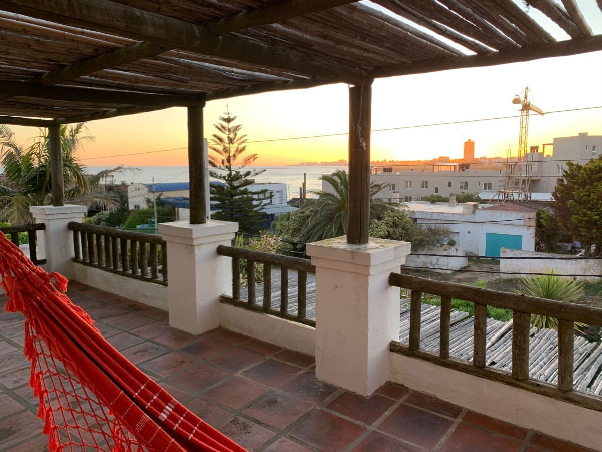 CASA EN VENTA EN LA BARRA ZONA LA POSTA DEL CANGREJO 3 DORMITORIOS