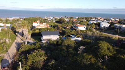 EN VENTA DOS LOTES EN ALTOS DE PUNTA PIEDRAS CON VISTAS AL MAR 