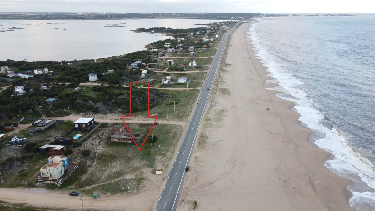 Primera Linea al Mar En Santa Monica José Ignacio