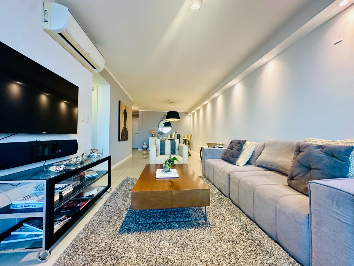 Imagen de Venta apartamento 3 dormitorios vista al mar en Playa Brava