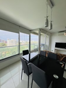 Venta y Alquiler de apto 2 dormitorios en Roosevelt.