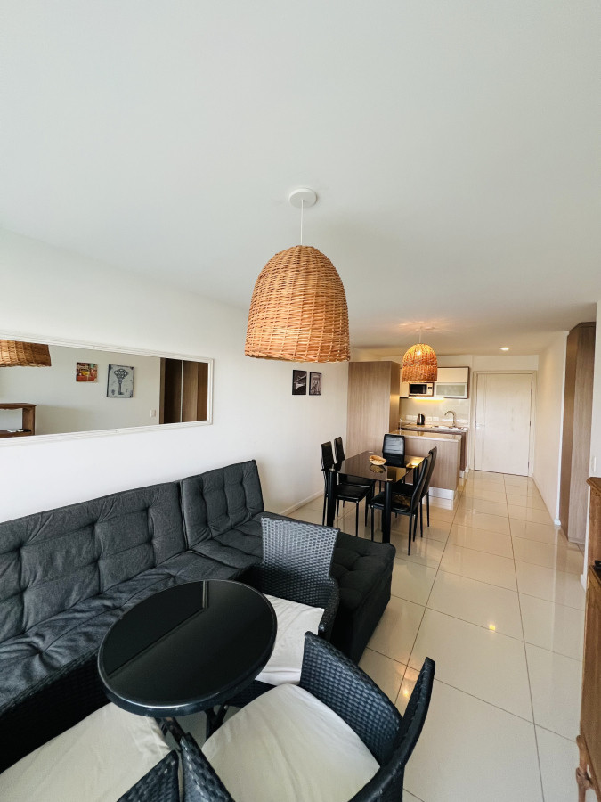 Venta y Alquiler apto 1 dormitorio Roosevelt.