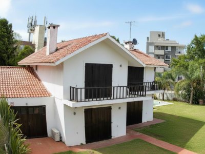 Alquiler casa Playa Mansa-Punta del Este.