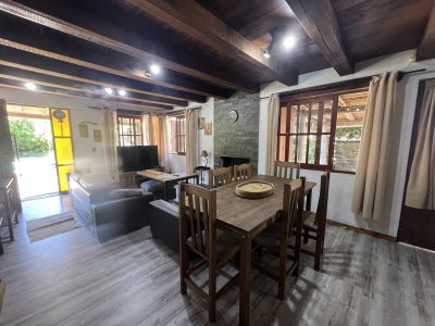 Venta y alquiler de hermosa casa en Balneario BS. AS.