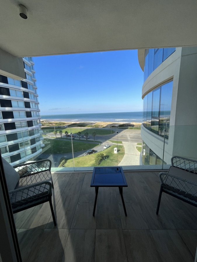 En venta y alquiler anual apartamento de 2 dormitorios