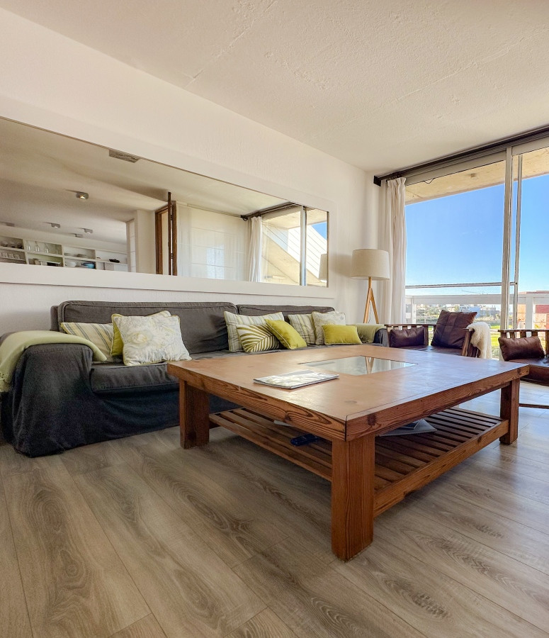 Duplex en venta, con parrillero y vista al mar en Manantiales