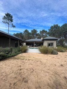 En venta casa moderna en Barrio Privado Pinar del Faro, José Ignacio