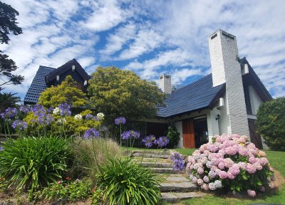 Alquiler de temporada espectacular residencia en San Rafael