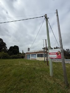 Venta en oportunidad local comercial sobre Interbalnearia 