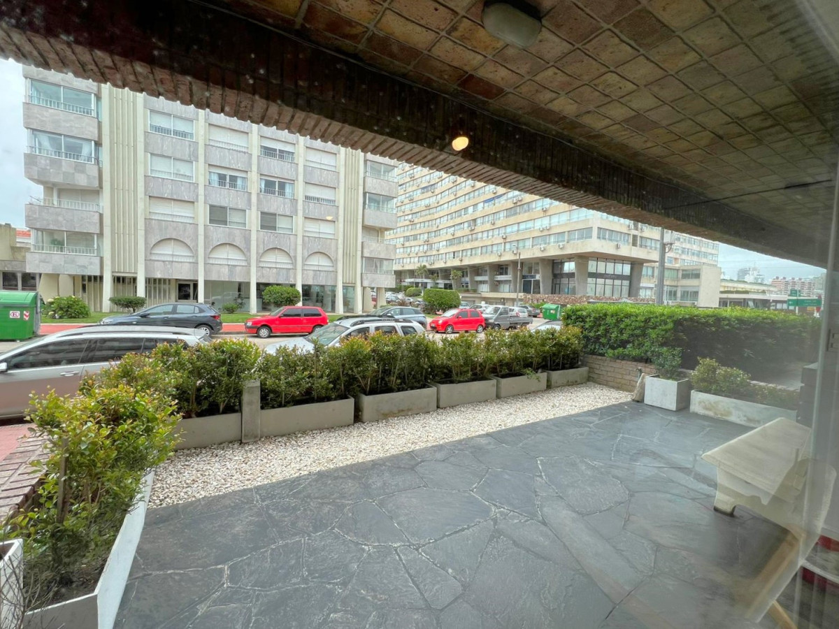Hermoso apartamento en venta península 3 dormitorios  