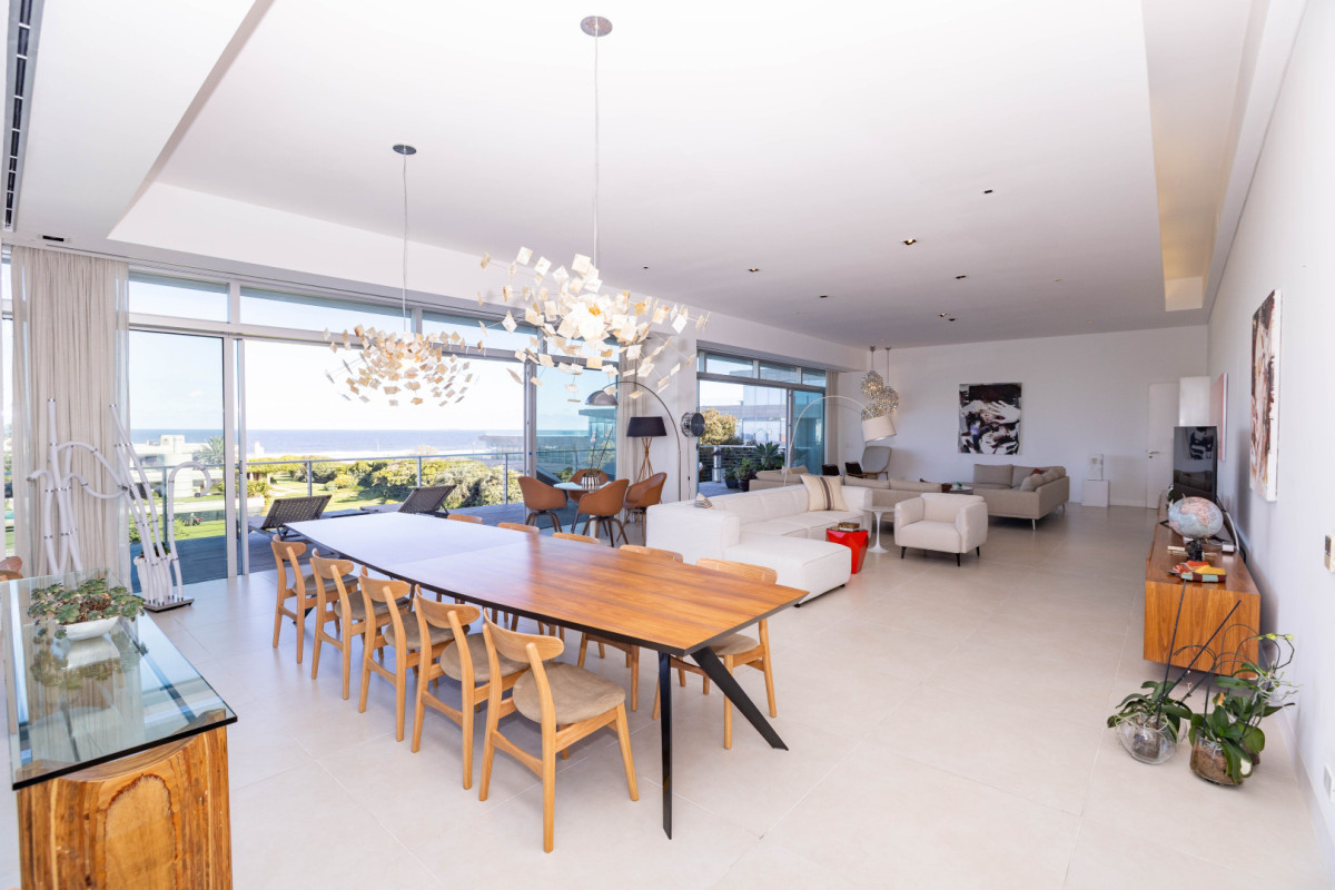 Apartamento Exclusivo en venta en primera linea en la Brava
