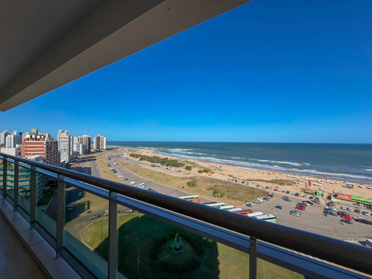 Apartamento de 3 dormitorios en venta, Punta del Este