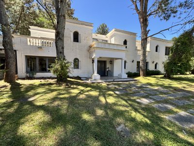 Casa de 5 dormitorios en venta, Punta del Este