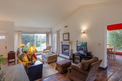 Excelente casa en San Rafael a la venta a tan solo una cuadra del mar