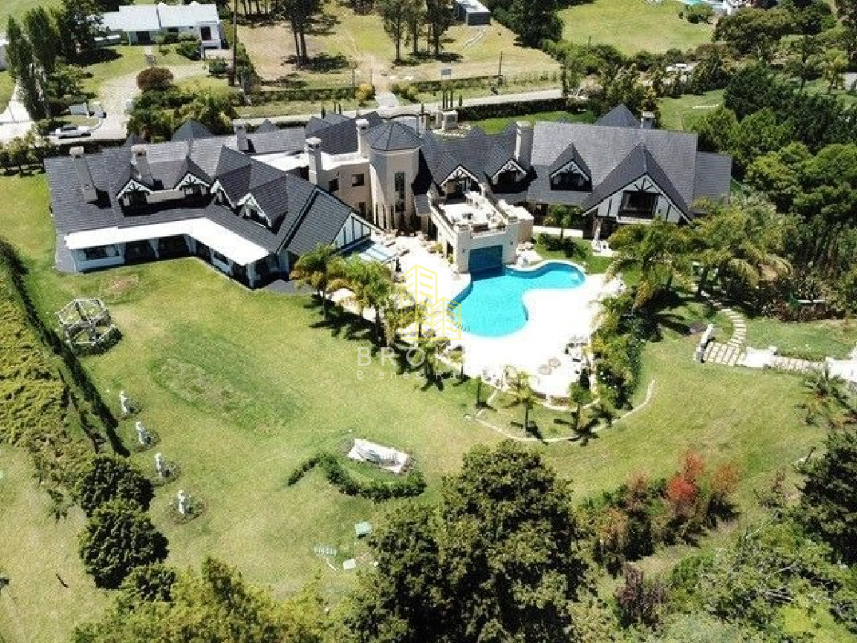 Mansion En Golf Punta Del Este 7 Suites Piscina Jacuzzi Gym