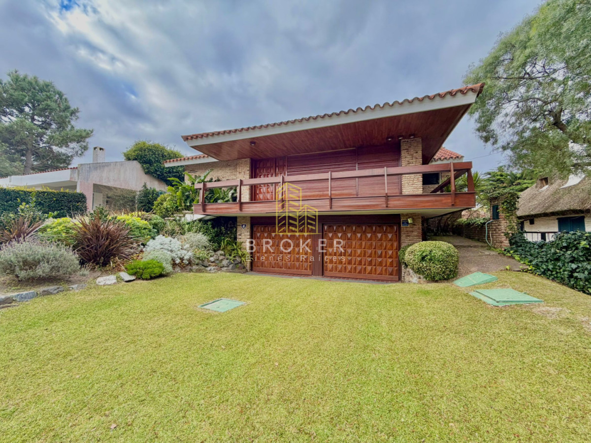 Venta casa 4 dormitorios punta del este mansa