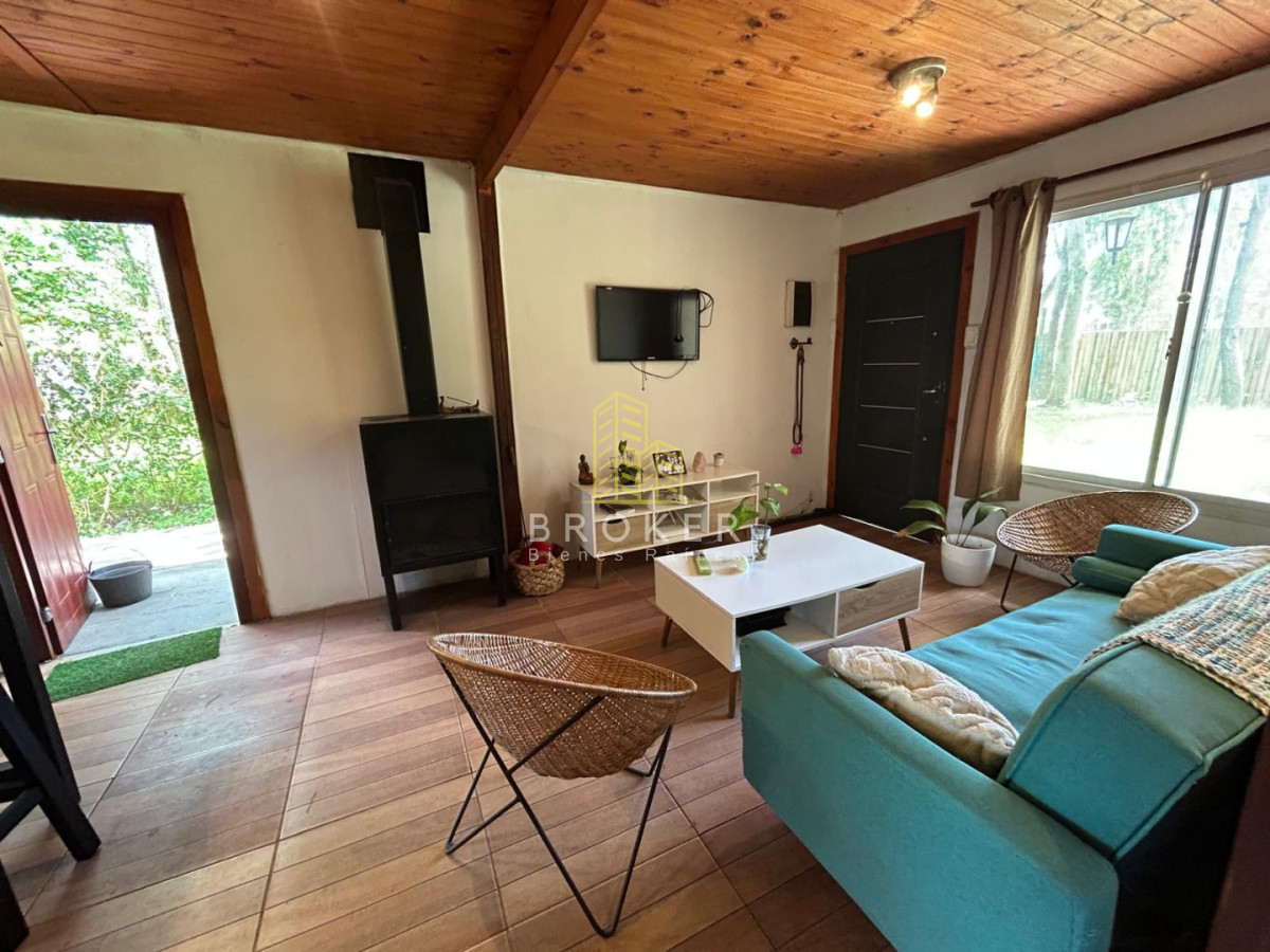 Alquiler anual de hermosa casa moderna en la Barra de 2 dormitorios
