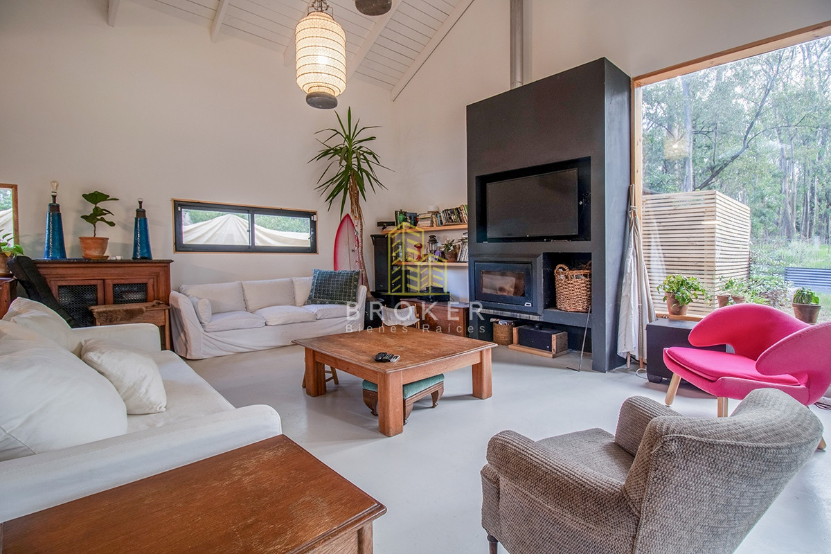 Venta y alquiler de casa de 3 dormitorios en Barra Verde. Punta del Este, Uruguay.