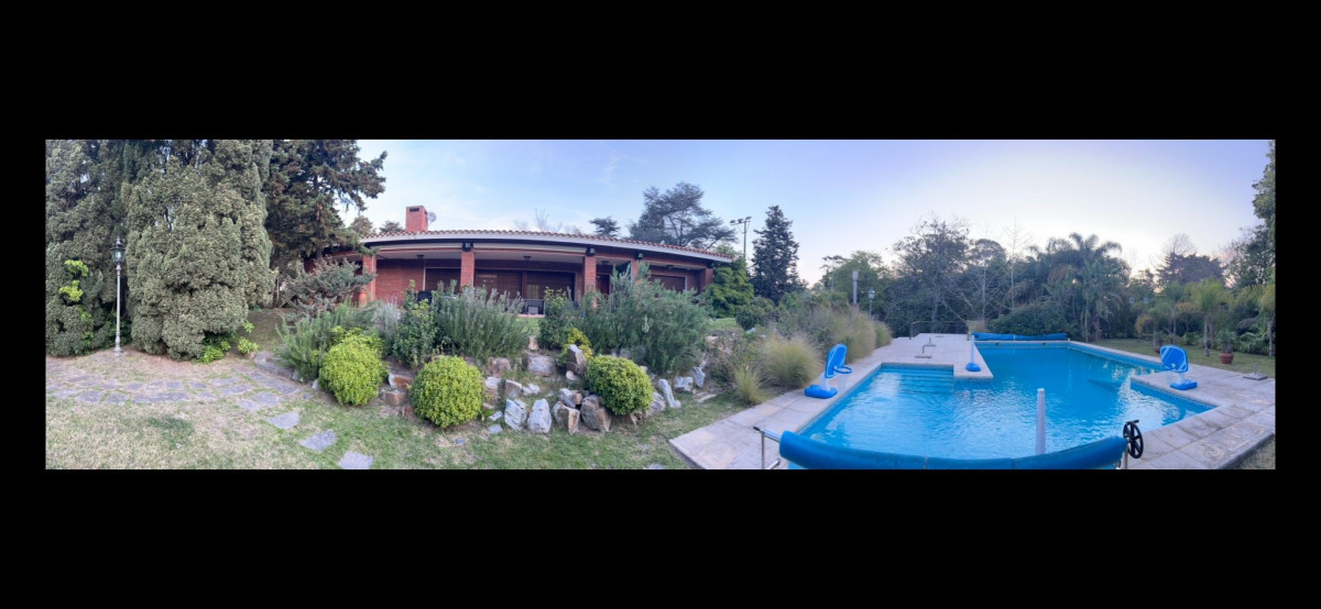 Casa ID.1054 - Venta Exclusvia Casa en Parque Rodo