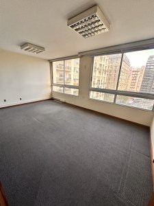 Alquiler Oficina de 550 m2 en Plaza Independencia