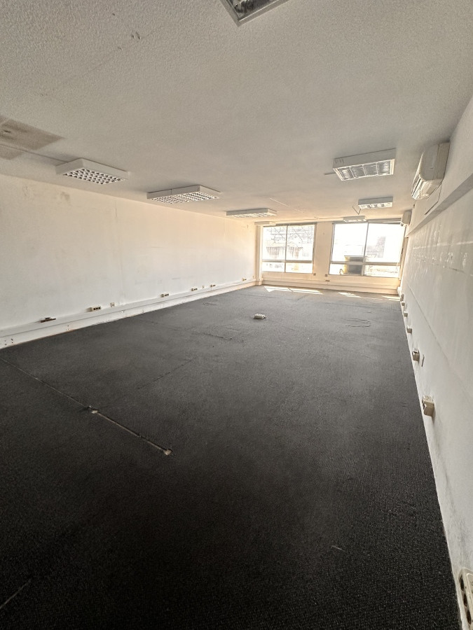 Alquiler Oficina 176 m2 en Plaza Independencia