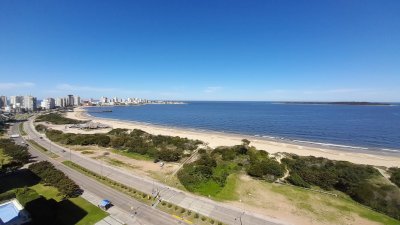 para vivir todo el año frente al mar con vista panoramica a toda la bahia!